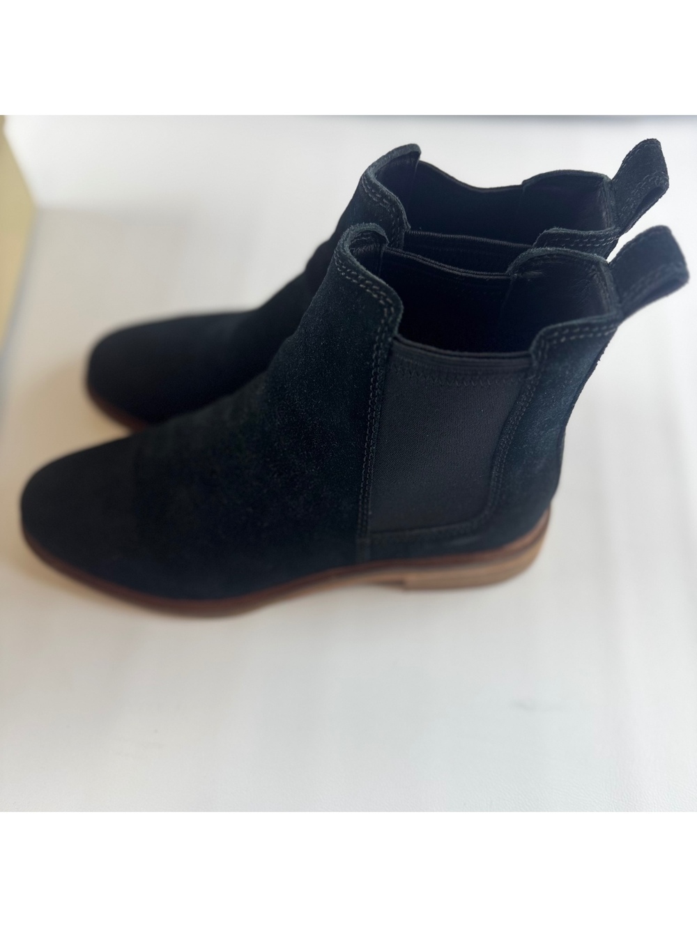 Clarks Women's Clarkdale Arlo Suede Chelsea Boot Black Size 8